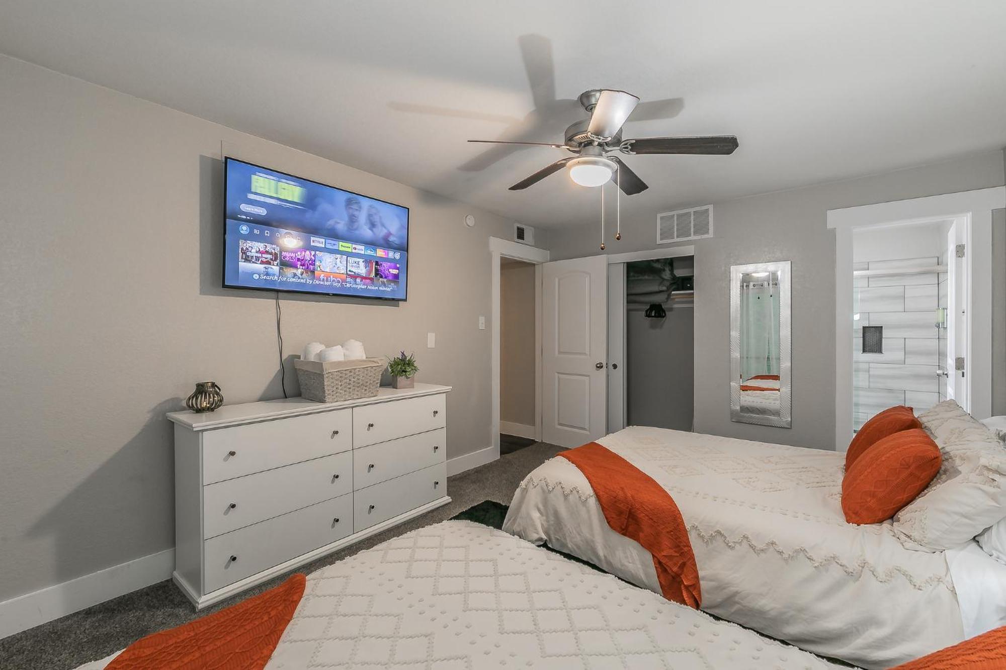 Cozy 2Br Farmhouse Apt - Sleeps 8 - Free Parking! Arlington Exteriör bild