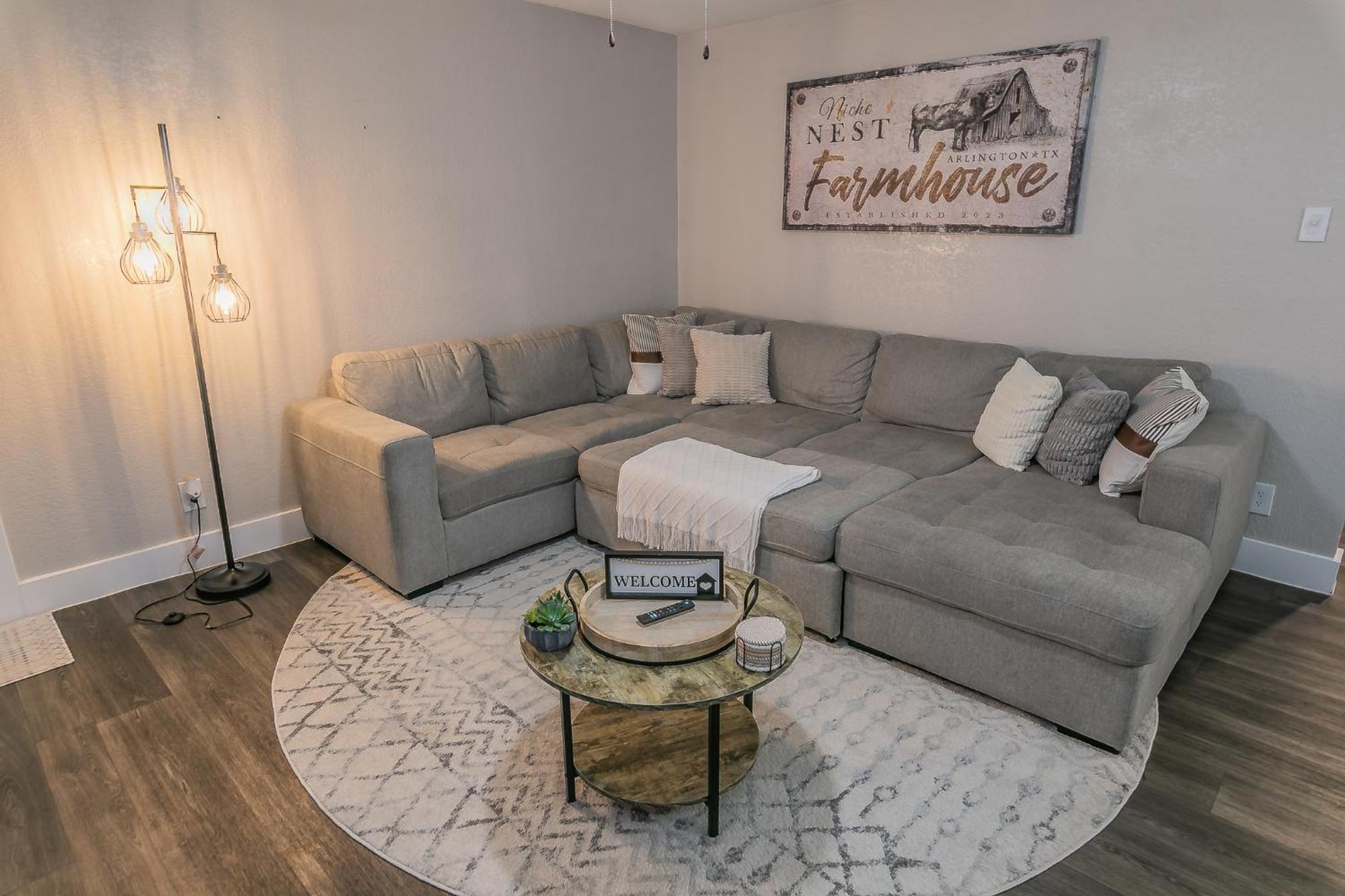 Cozy 2Br Farmhouse Apt - Sleeps 8 - Free Parking! Arlington Exteriör bild