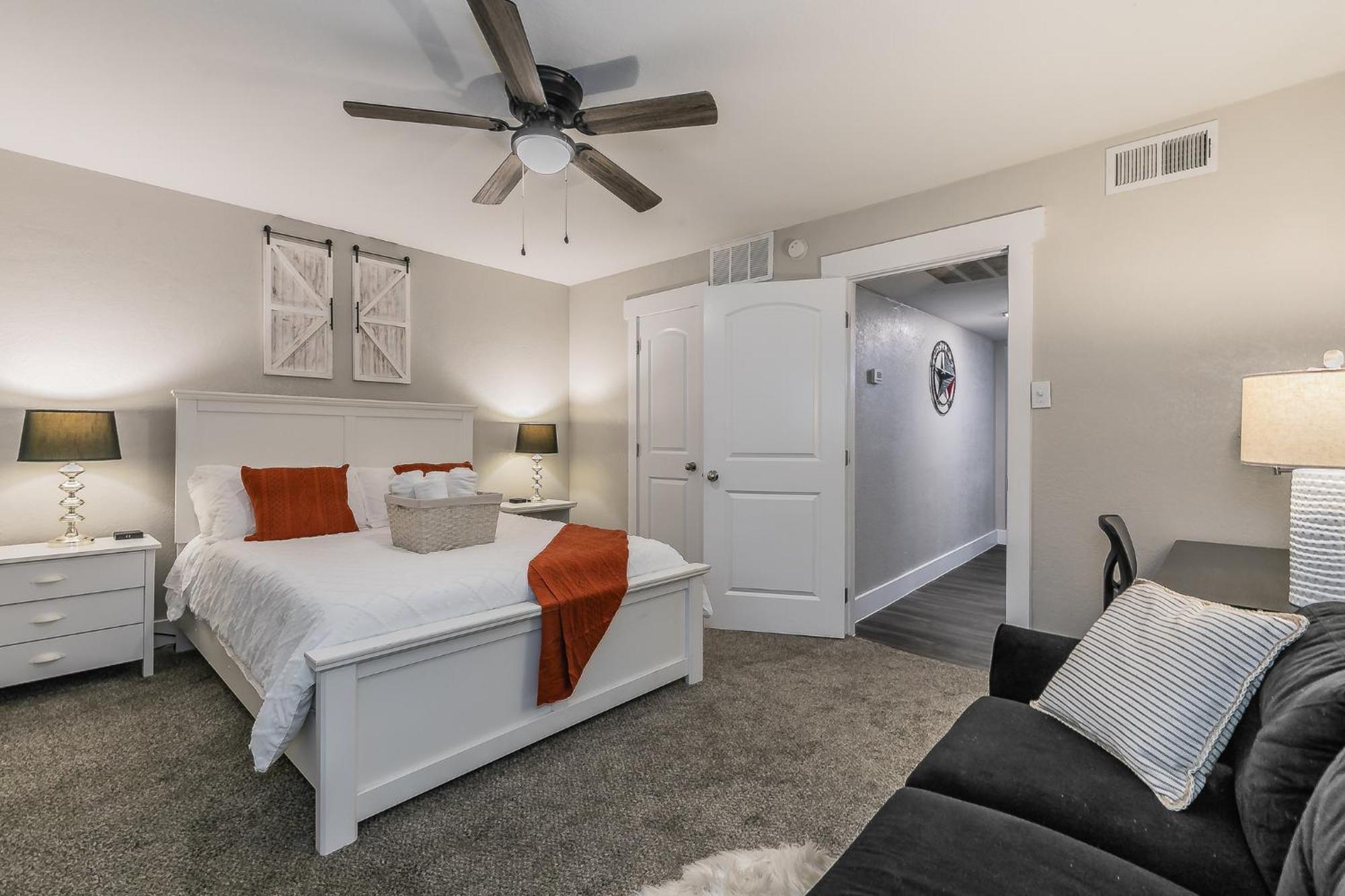 Cozy 2Br Farmhouse Apt - Sleeps 8 - Free Parking! Arlington Exteriör bild