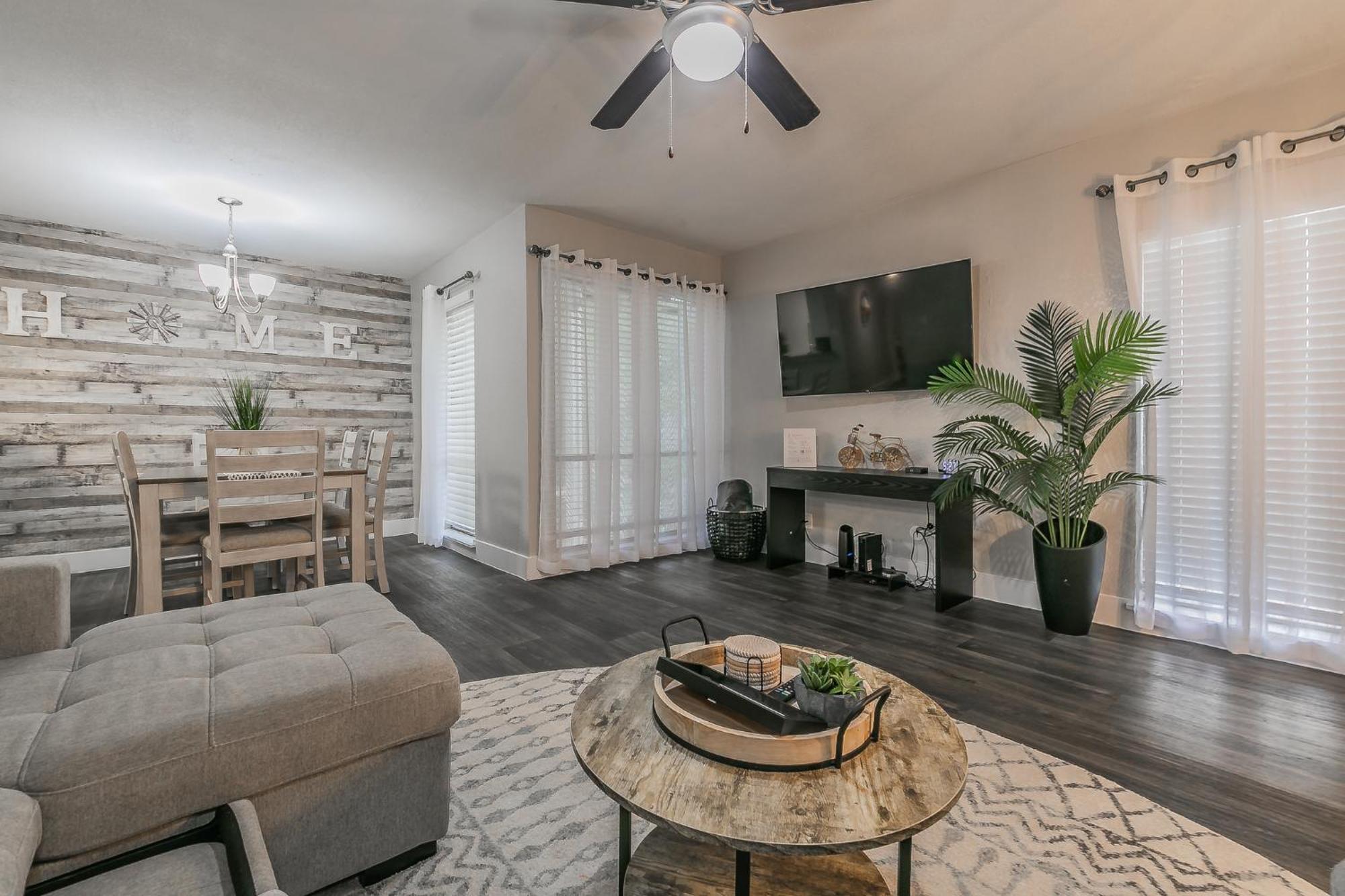 Cozy 2Br Farmhouse Apt - Sleeps 8 - Free Parking! Arlington Exteriör bild